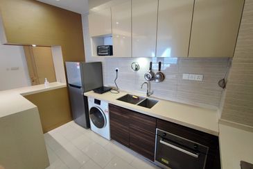 R&F Phase 1 @ Dual Key Unit For Sale