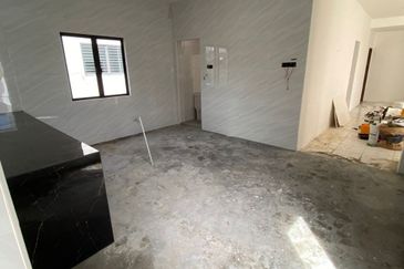 Below Bank Valua Setia Tropika  Corner lot @ Double Storey Terrace Home For Sale