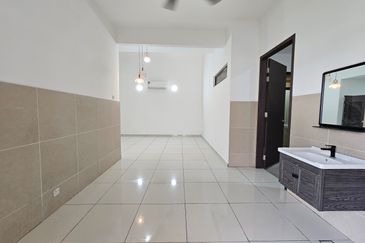 Horizon Hills @ 2 Storey Cluster House For Sale