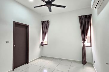 Horizon Hills @ 2 Storey Cluster House For Sale