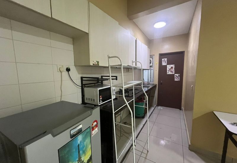 Dedaun Hijau (Greenfield Regency)