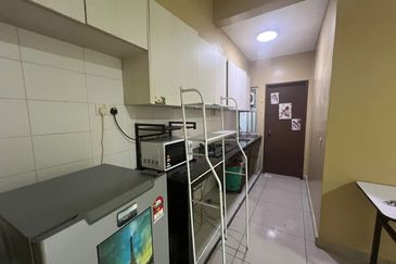 Dedaun Hijau (Greenfield Regency)