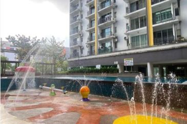 Dedaun Hijau (Greenfield Regency)