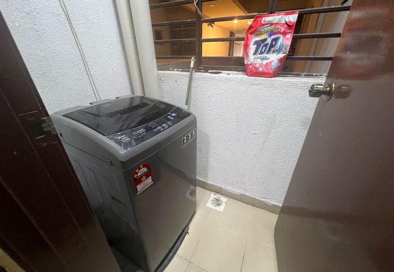 Dedaun Hijau (Greenfield Regency)