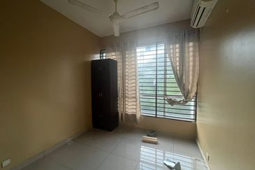 Dedaun Hijau (Greenfield Regency)