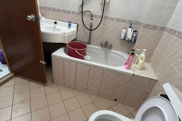 Austin Residence @Taman Mount Austin