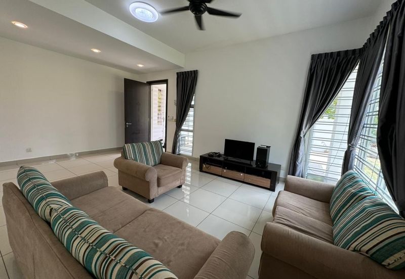 Horizon Hills @ The Greens Double Storey Corner Lot For Sale