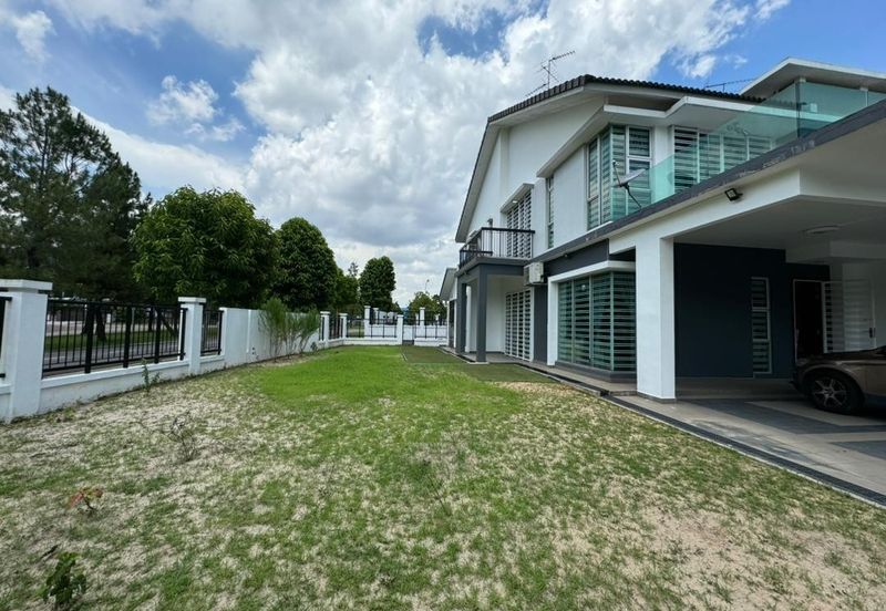 Horizon Hills @ The Greens Double Storey Corner Lot For Sale