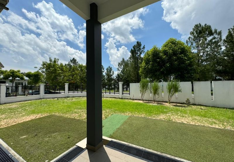 Horizon Hills @ The Greens Double Storey Corner Lot For Sale