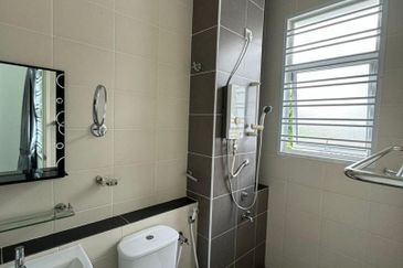 Horizon Hills @ The Greens Double Storey Corner Lot For Sale