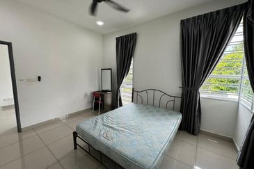 Horizon Hills @ The Greens Double Storey Corner Lot For Sale