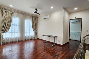 The Canal Garden South, Horizon Hills