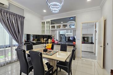 The Canal Garden South, Horizon Hills