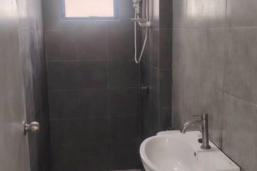 LSH33 ( Laman Seri Harmoni )