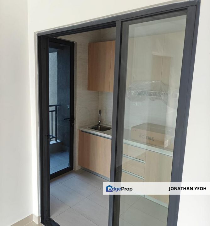 KL Kepong Lake City Aradia Residences Partly Furnished For Rent, Selangor, Batu Caves 