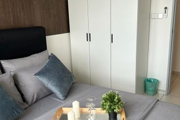 Kenwingston Platz Residence