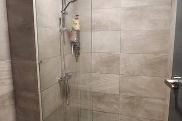 Henna Residence @ The Quartz