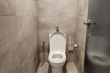 Henna Residence @ The Quartz