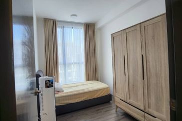 Henna Residence @ The Quartz