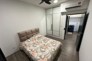 Henna Residence @ The Quartz