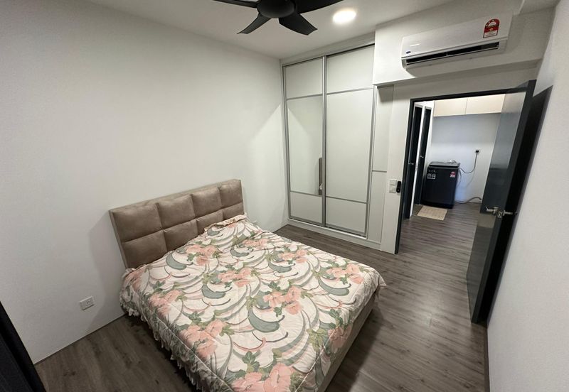 Henna Residence @ The Quartz