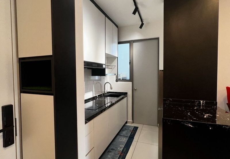 Kenwingston Platz Residence