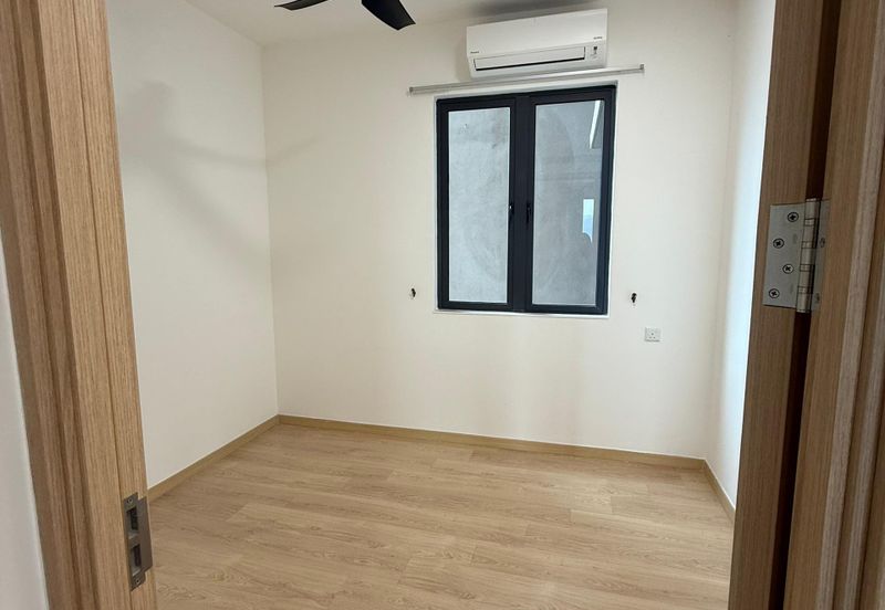 Aradia Residence @ Lake City