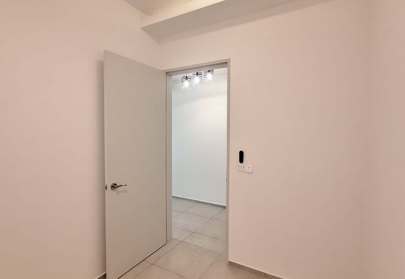 KL Setapak Brand New Condo EdgeWood 3room Partial Furnished unit for Rent