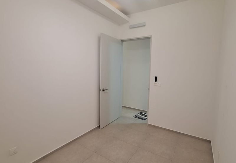 KL Setapak Brand New Condo EdgeWood 3room Partial Furnished unit for Rent