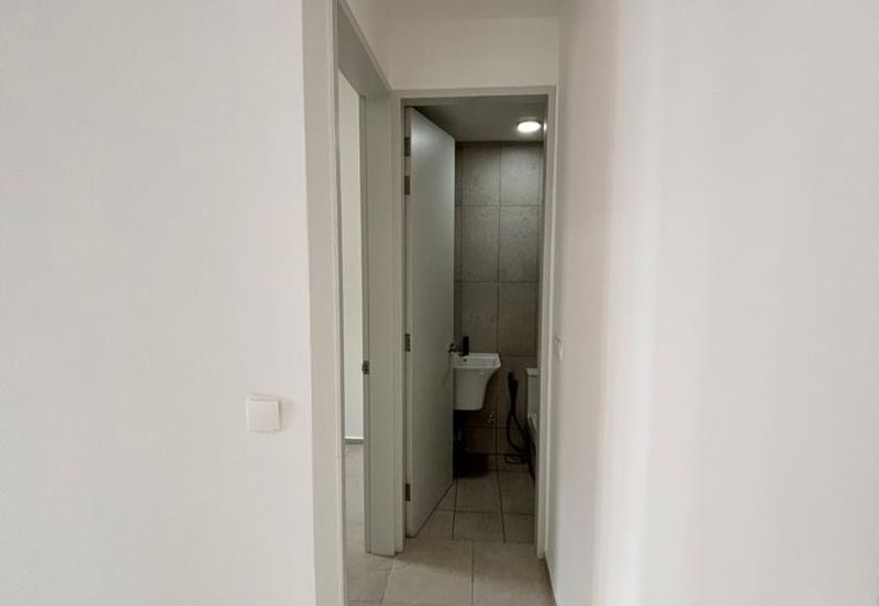 KL Setapak Brand New Condo EdgeWood 3room Partial Furnished unit for Rent