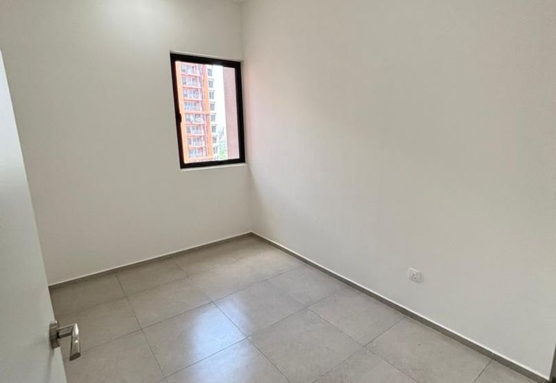 KL Setapak Brand New Condo EdgeWood 3room Partial Furnished unit for Rent