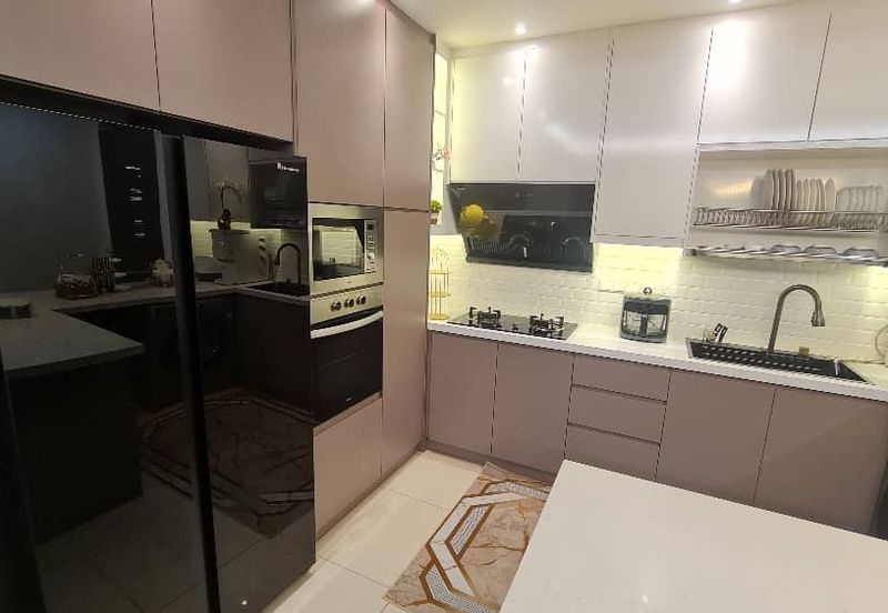 Henna Residence @ The Quartz