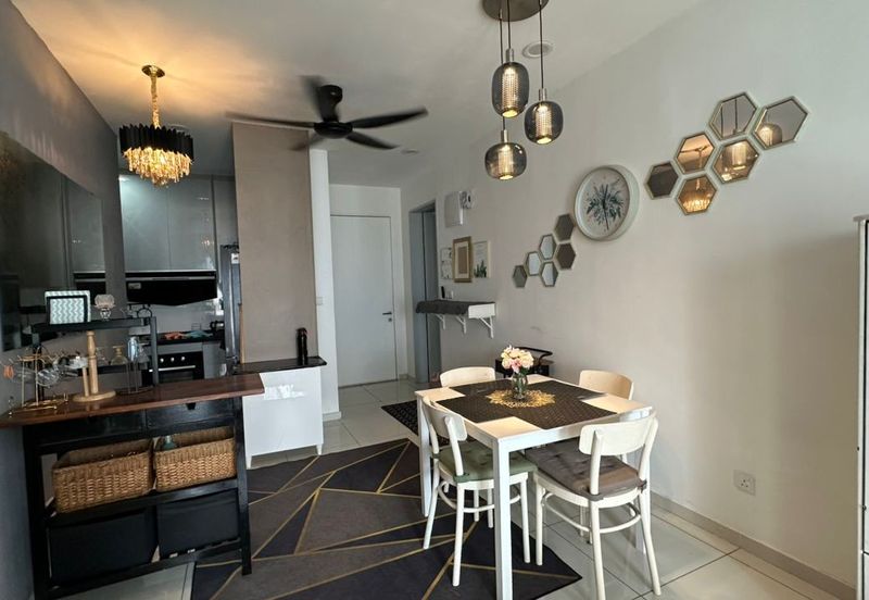 Kenwingston Platz Residence