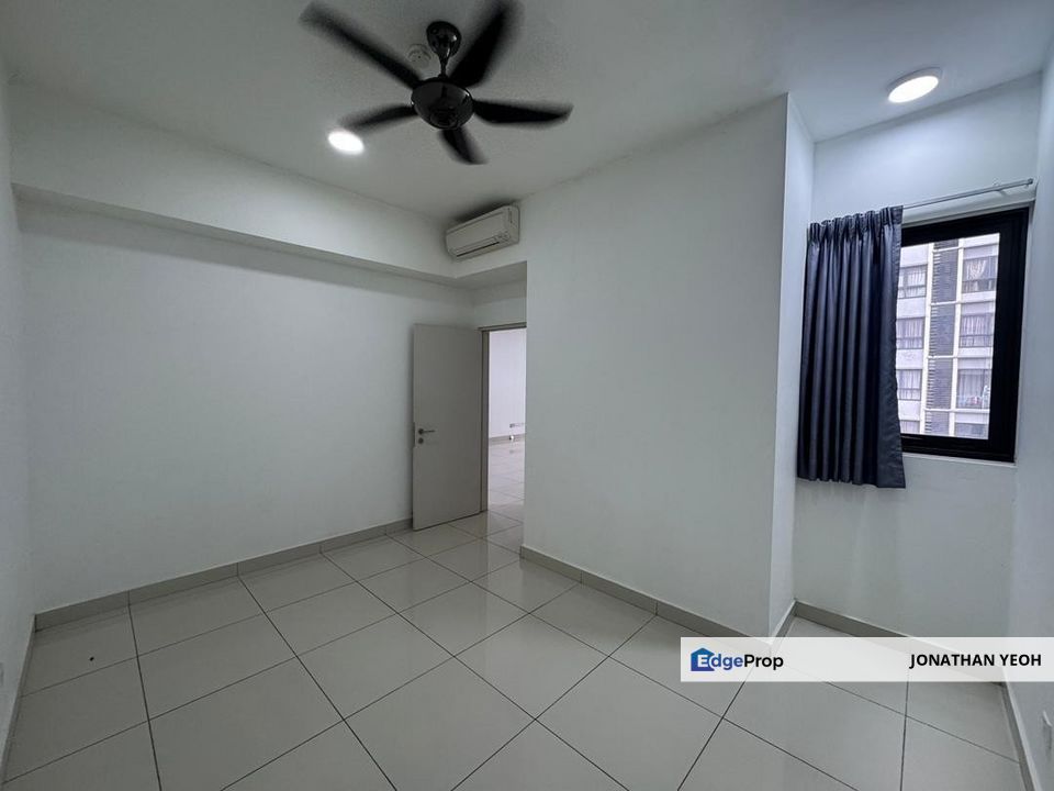 Sungai Buloh Dsara Sentral Condo Partly Furnished For Rent, Selangor, Sungai Buloh