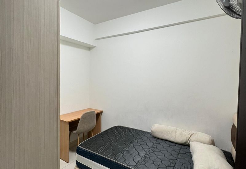 Royalle Condominium @ North Kiara