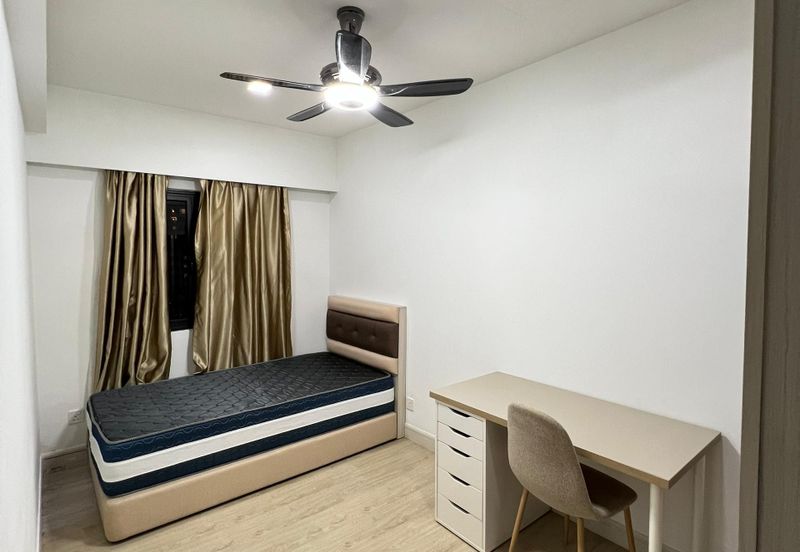 Royalle Condominium @ North Kiara