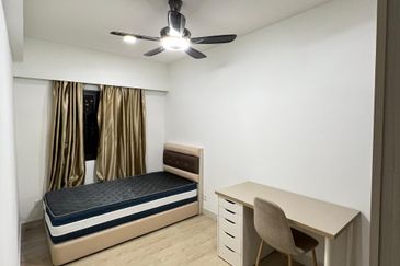 Royalle Condominium @ North Kiara