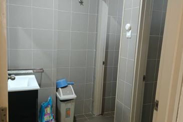 KL Taman Melawati Office Lot Corporate Concept Semi Furnished For Rent