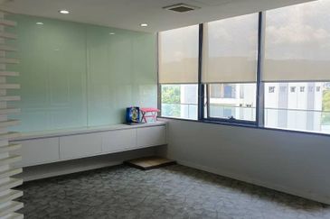 KL Taman Melawati Office Lot Corporate Concept Semi Furnished For Rent
