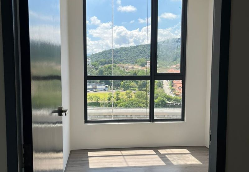 Henna Residence @ The Quartz