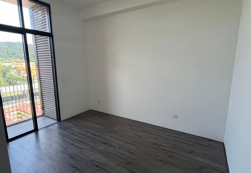 Henna Residence @ The Quartz