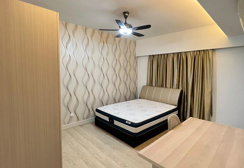 Royalle Condominium @ North Kiara