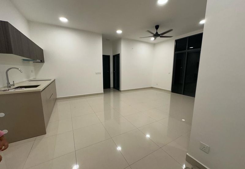 Henna Residence @ The Quartz