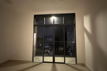 Henna Residence @ The Quartz