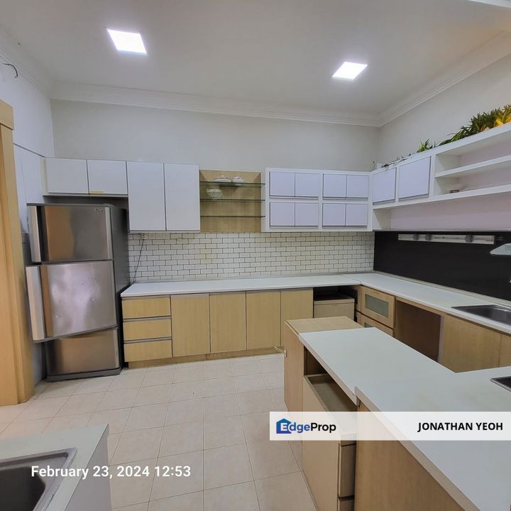 Ampang Prima Penthouse For Sale Super Big Balcony Keep Very Well, Selangor, Ampang