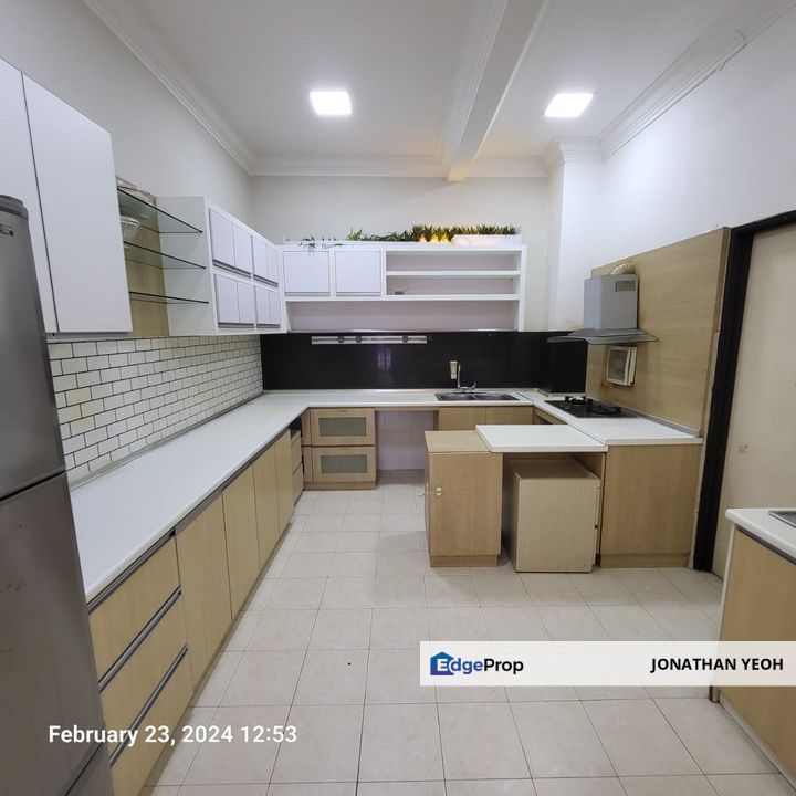 Ampang Prima Penthouse For Sale Super Big Balcony Keep Very Well, Selangor, Ampang