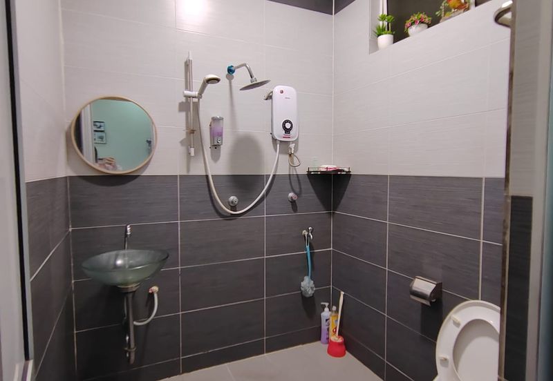 KL Taman Melawati Single Story Terrace Freehold 3r2b 22 x 80 For Sales