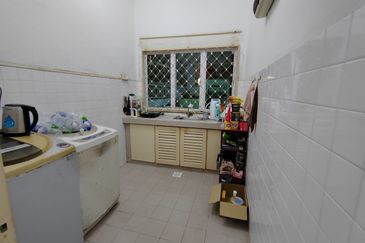 KL Taman Melawati Single Story Terrace Freehold 3r2b 22 x 80 For Sales