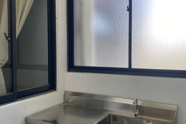 UPPERVILLE @ 16 Quartz Melawati