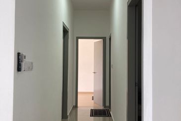 UPPERVILLE @ 16 Quartz Melawati